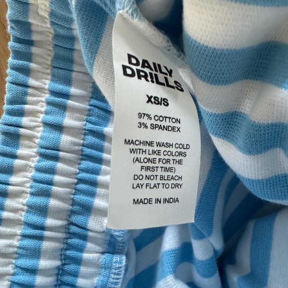 Daily Drills Malibu - blue stripe Cotton pants XS/SM NWT - Picture 3 of 5